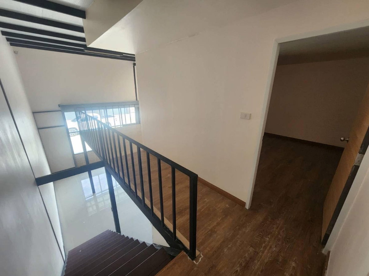 รูป #R3566 ให้เช่า Office and warehouse Soi Sukhumvit 81 - รูปที่ 10/16