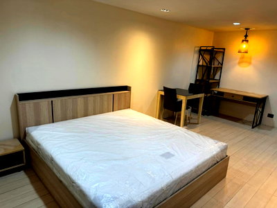 คอนโดให้เช่า : Pratunam Prestige【𝐑𝐄𝐍𝐓】🔥อบอุ่นแบบมีคลาส – กลิ่นอายความวินเทจในใจกลางกรุง🔥 ติดต่อไลน์ไอดี: @hacondo