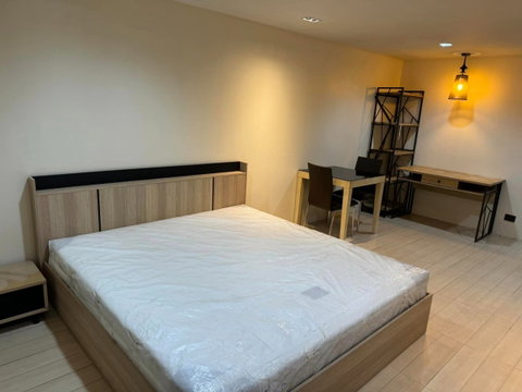 Pratunam Prestige【𝐑𝐄𝐍𝐓】🔥อบอุ่นแบบมีคลาส – กลิ่นอายความวินเทจในใจกลางกรุง🔥 ติดต่อไลน์ไอดี: @hacondo