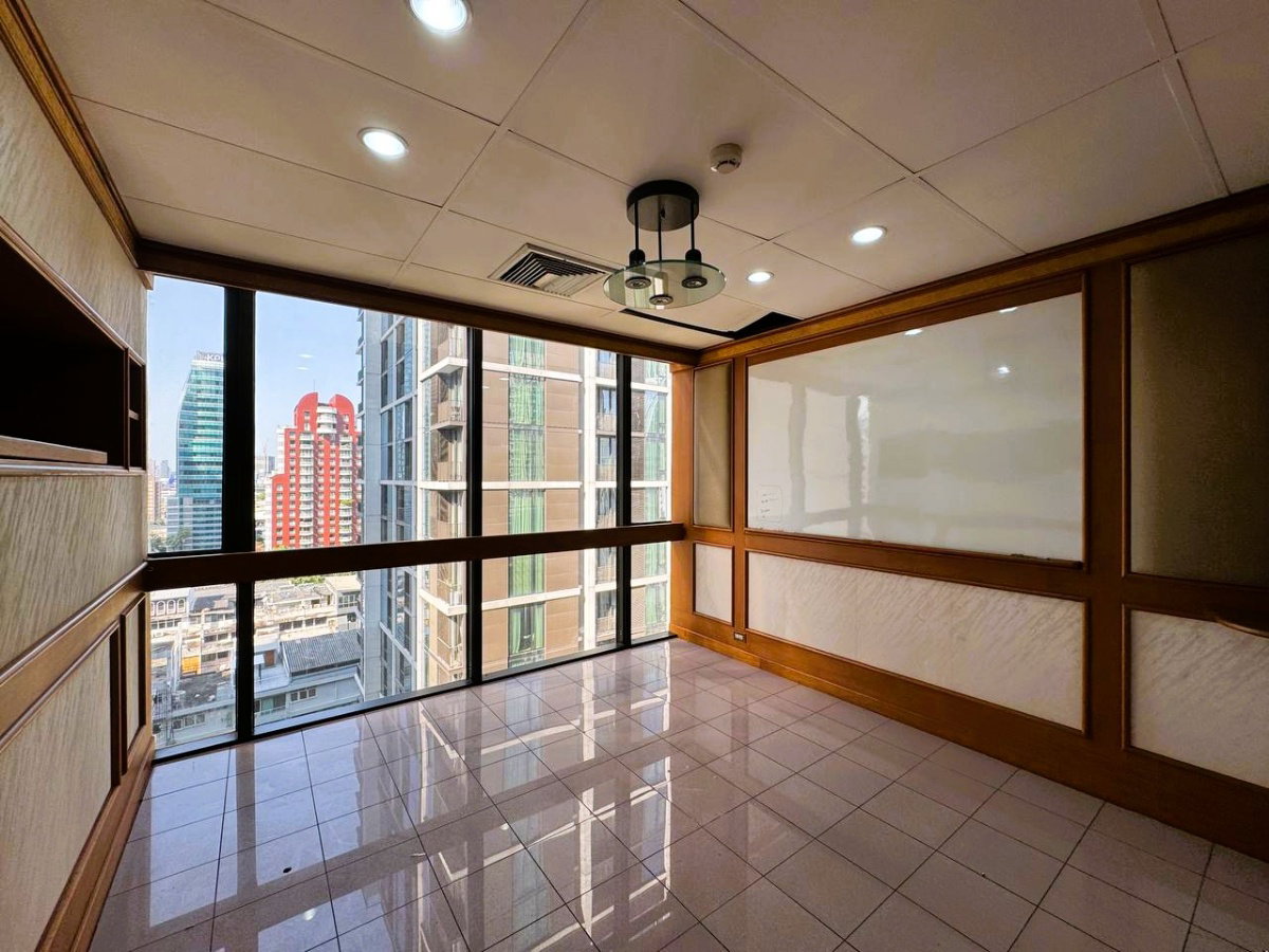 รูป ขายพื้นที่สำนักงานชั้น 11 ใจกลางชิดลม อาคารอรกานต์ - รูปที่ 13/15