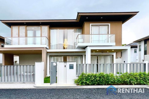 พร้อมเข้าอยู่ บ้านเดี่ยวสไตล์โมเดิร์น 4 ห้องนอน 4 ห้องน้ำ ในพัทยา
