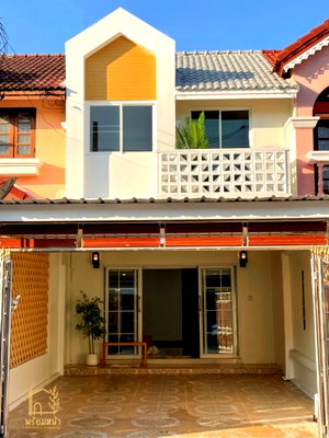 ทาวน์โฮม MRT ลาดพร้าว 83 : [ขาย] ทาวน์เฮ้าส์รีโนเวทใหม่ ลาดพร้าว 101