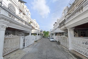 Project Ekkamai Villa Picture - 2/4