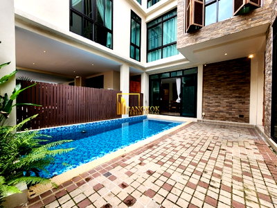 เช่าบ้านเดี่ยว ถนนสุขุมวิท : Stunning 4 Bedroom House With Private Pool For Rent - BR1198CD
