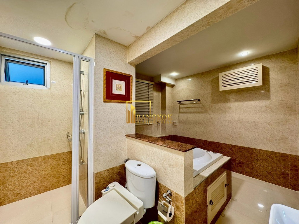 picture 49 Plus - Affordable 2 Bed Condo For Rent in Thonglor - BR19242CD - 19/28