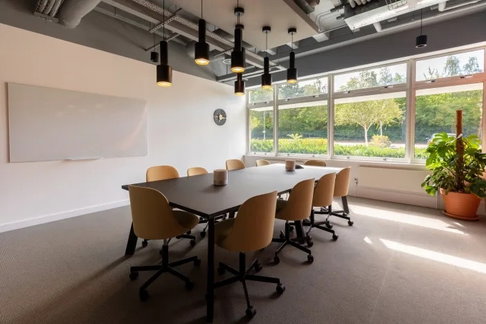 Office space for rent on the 35th floor of The Ninth Tower A, a striking glass building and one of the two prominent towers in the Huai Khwang area.