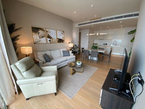 LTHC12340 – Magnolias Waterfront FOR RENT Size 145 sqm. 3 beds 3 baths Near BTS Charoen Nakhon Station ONLY 180K/Month