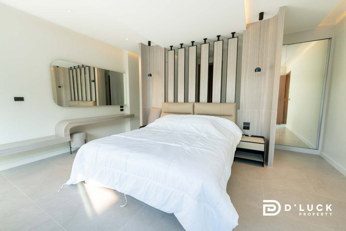 รูป ขายบ้านพูลวิลล่าหรู 7 ห้องนอน บนทำเลทอง นาจอมเทียน พัทยา - รูปที่ 24/26