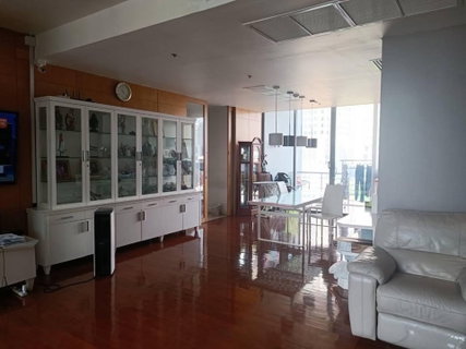 LTH12349 – Domus 18 Condo FOR SALE Size 310 Sq. m. 4 beds 4 baths Near BTS Asoke Station ONLY 80 MB