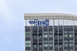 Project The Rich Rama 9 - Srinakarin Picture - 4/24