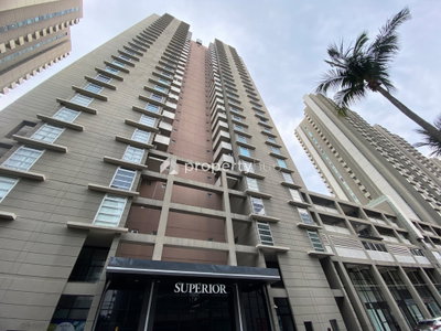 Superior Condominium