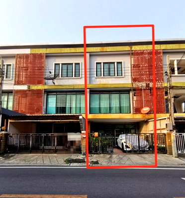 ทาวน์โฮม เขตบึงกุ่ม : ขายด่วน !! ทาวน์โฮม 3 ชั้น โครงการนิรันดร์อเวนิว ซอยนวมินทร์ 74 เนื้อที่ 19 ตร.วา
