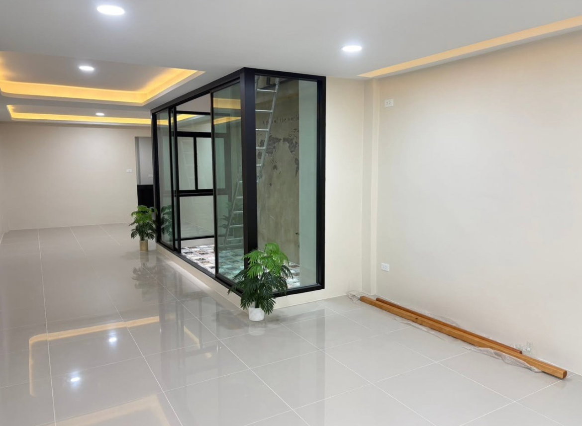 picture #R3774 Office for rent Soi Charan Sanit Wong 90 - 6/13