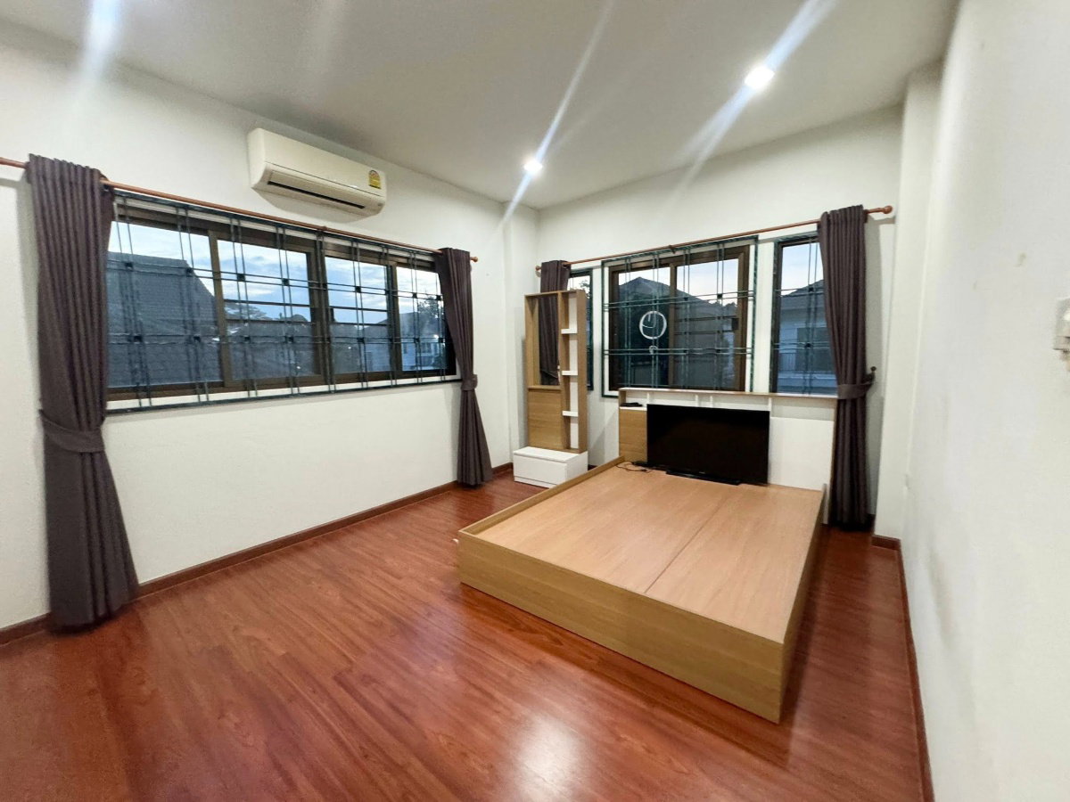 รูป ให้เช่าบ้านเดี่ยว ม.โกลเด้นท์พาร์ค ไร่กล้วย นาพร้าว ศรีราชา, ชลบุรี - รูปที่ 2/25