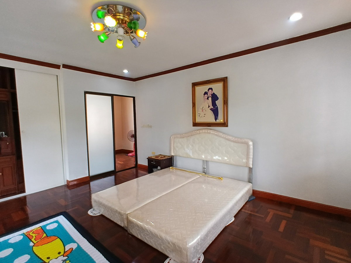 รูป ขายบ้านเดี่ยว 2 ชั้น 4 ห้องนอน 3 ห้องน้ำ หมู่บ้านชลลดาสายไหม 34 - รูปที่ 22/24