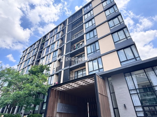 Project LYSS Condominium Ratchayothin Picture - 1/8