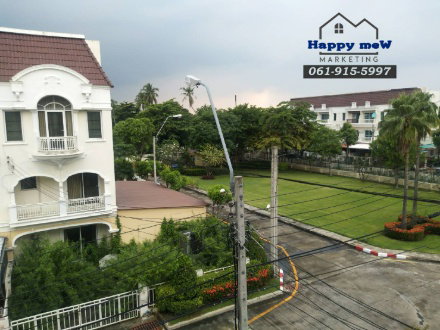 Townhouses for rent : For rent, beautiful townhome, the metro sathorn-kanlapapruek near BTS Wutthakat