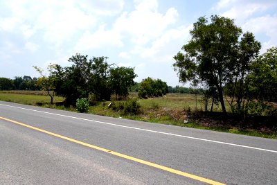 Land for sale : Beautiful Land Plot for Sale – Prime Location on Main Road, Yang Talat District, Kalasin Province – 22 Rai, 1 Ngan, 27 Square Wah
