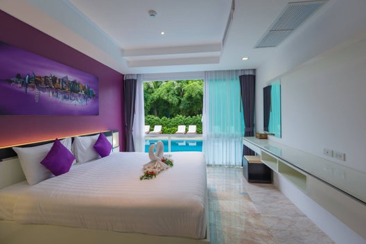 รูป Phuket Seaview Resotel - รูปที่ 2/18