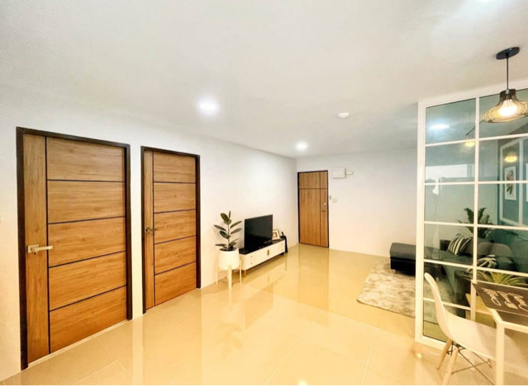 picture #Z145 For rent Royal Tower condominium 3 - 5/6