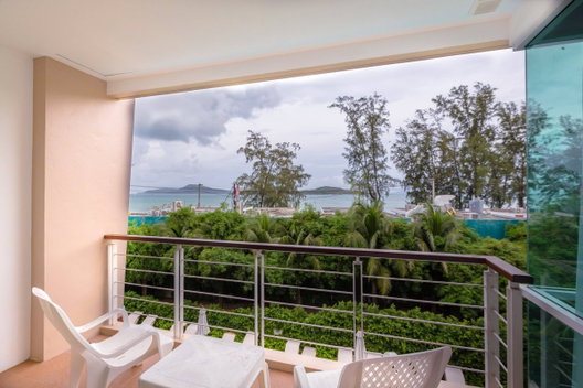 รูป Phuket Seaview Resotel - รูปที่ 5/18