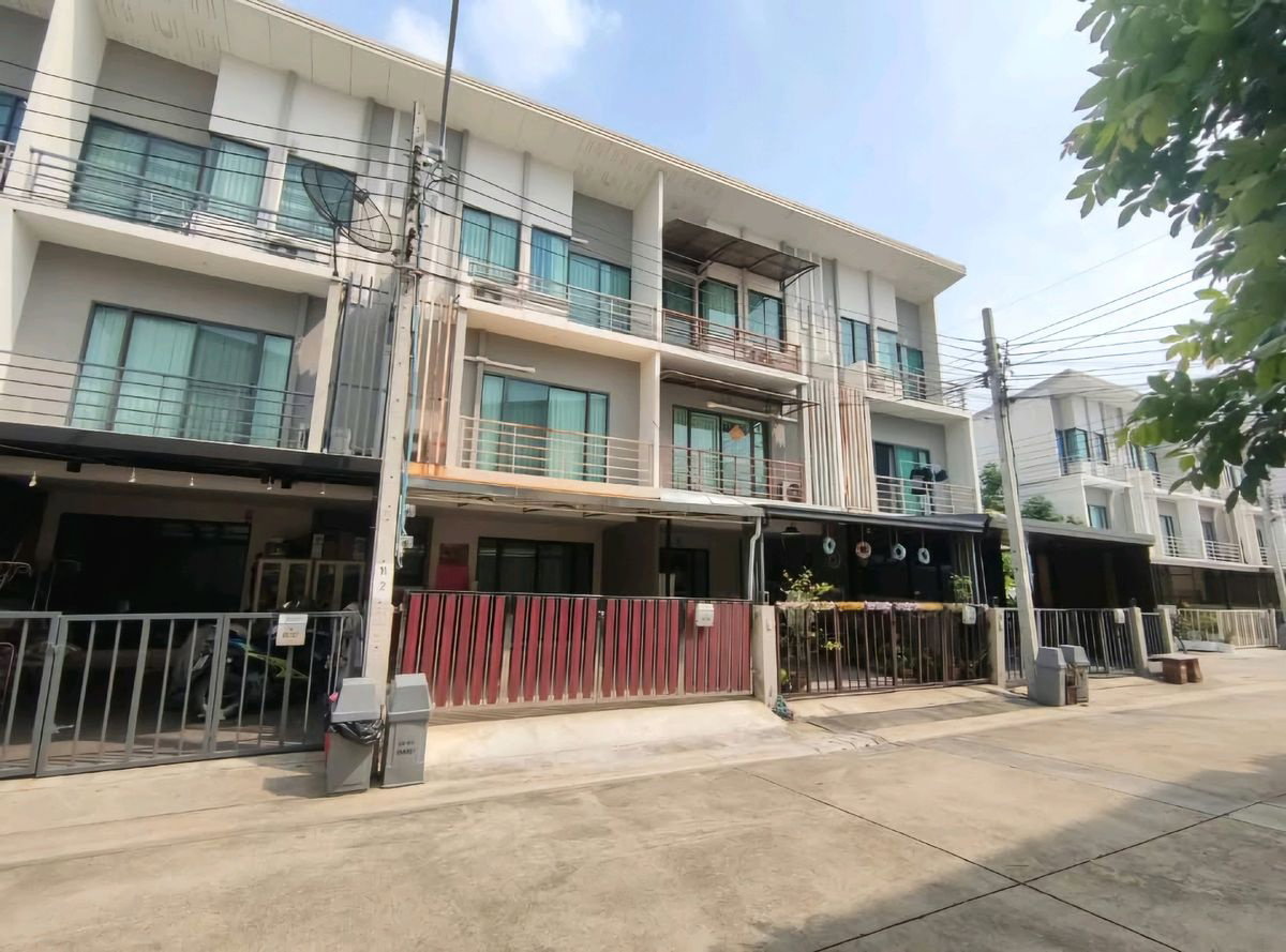 รูป ❤️💛💙ทาวน์โฮม 4 นอน 🚩ใกล้สาทร 15 นาที เพียง 4.2 ลบ.✨ 🏡 J Grand สาทร-กัลปพฤกษ์ - รูปที่ 1/10