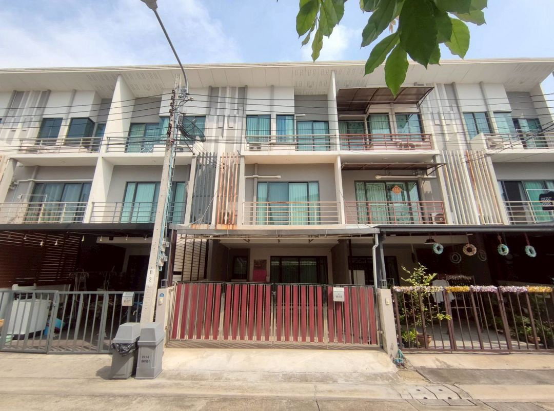 รูป ❤️💛💙ทาวน์โฮม 4 นอน 🚩ใกล้สาทร 15 นาที เพียง 4.2 ลบ.✨ 🏡 J Grand สาทร-กัลปพฤกษ์ - รูปที่ 2/10