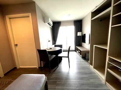 Condos for rent : Code: KJ6308  for rent The Trust Condo @BTS Erawan // Line ID: @kjcondo (with @) //