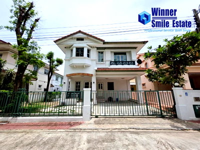 Houses for rent : Single house for rent, Chaiyaphruek, Theparak, near Big C Bangplee, very large house, 68 sq.w., garden view, with furniture