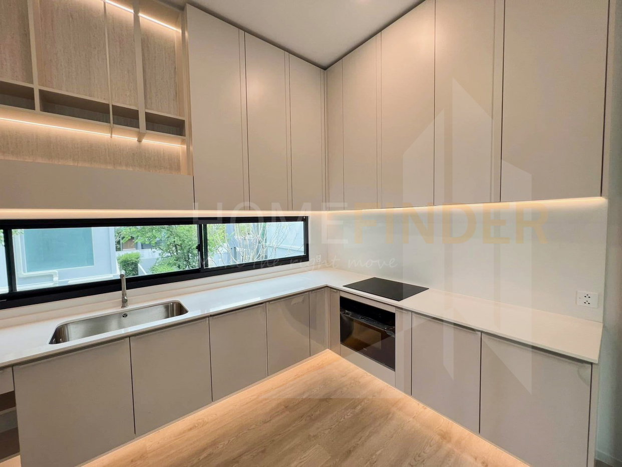 picture VIVE Krungthepkreetha 4 bedrooms, for rent - 12/17