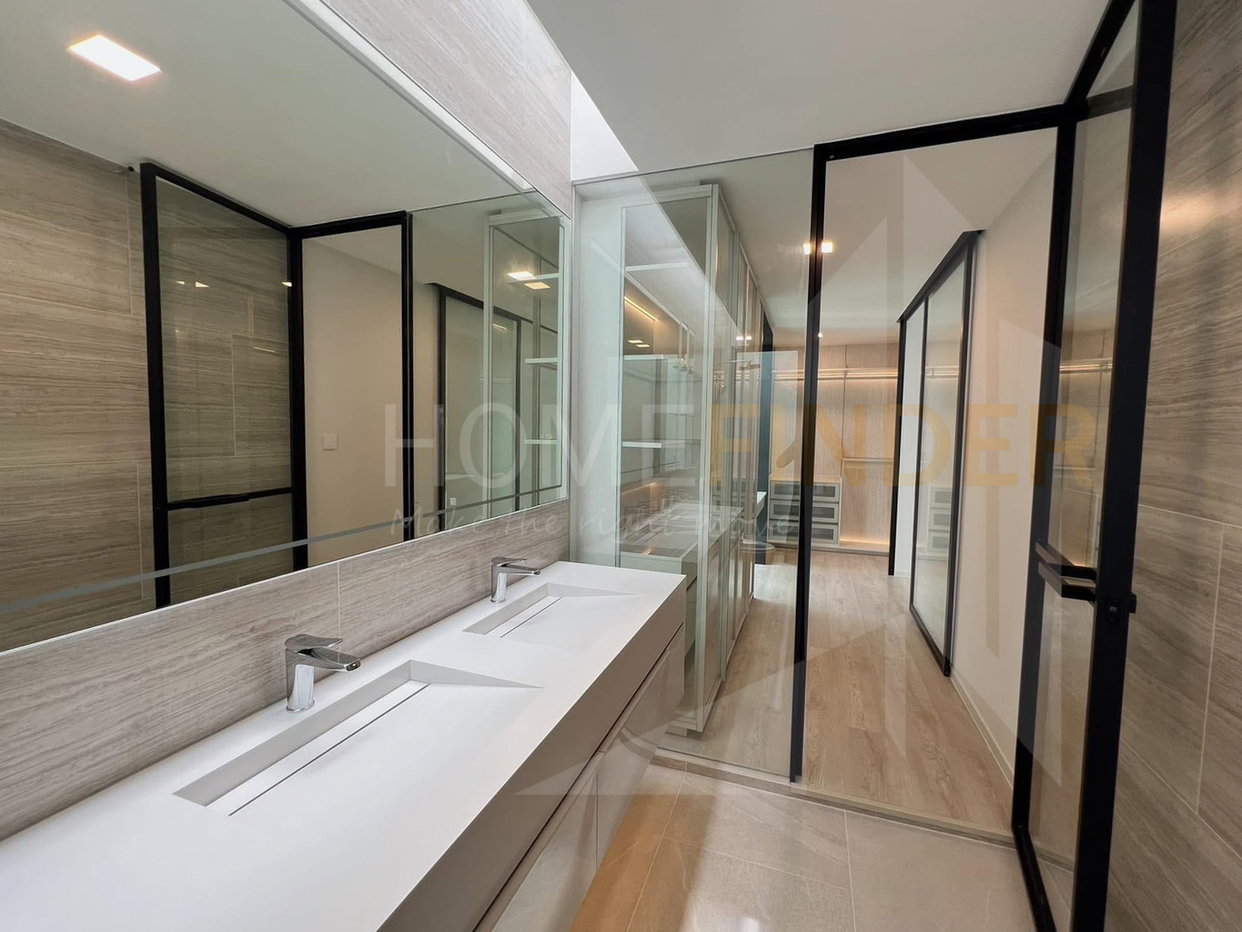 picture VIVE Krungthepkreetha 4 bedrooms, for rent - 14/17