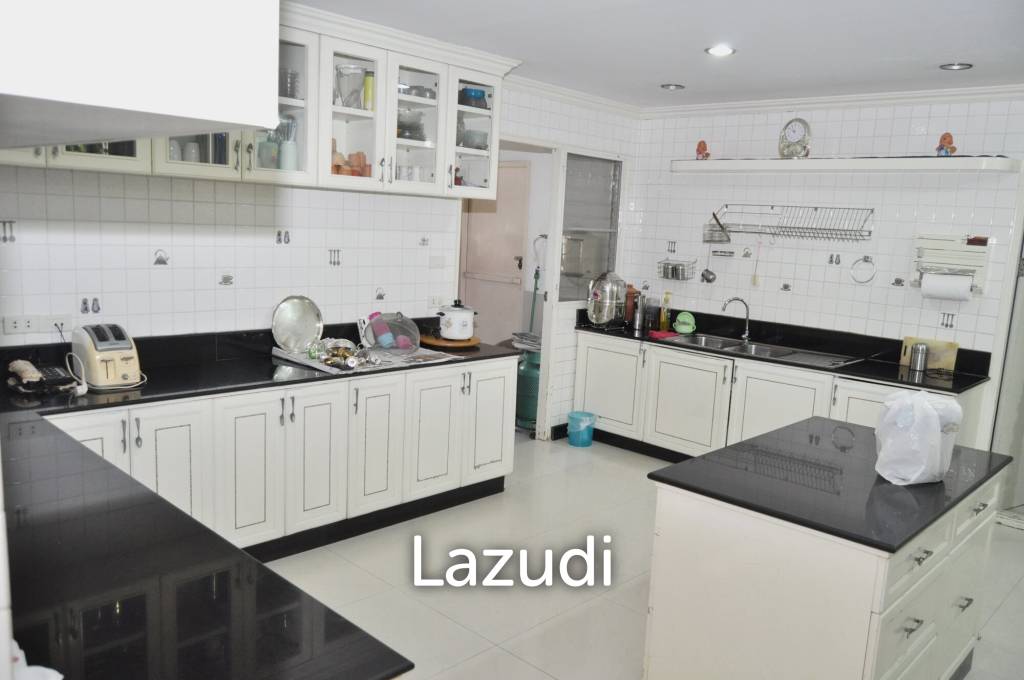 รูป 4 Bed 3 Bath 350 SQ.M Oriental Towers - รูปที่ 23/25