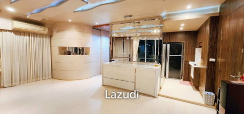 1 Bed 1 Bath 60 SQ.M Life @ Ratchada - Suthisan