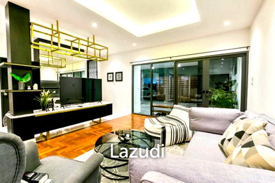 ทาวน์โฮม เจ อเวนิว ทองหล่อ : 160 sqm Modern 2-Bed Townhouse in Khlong Tan Nuea Bangkok Freehold