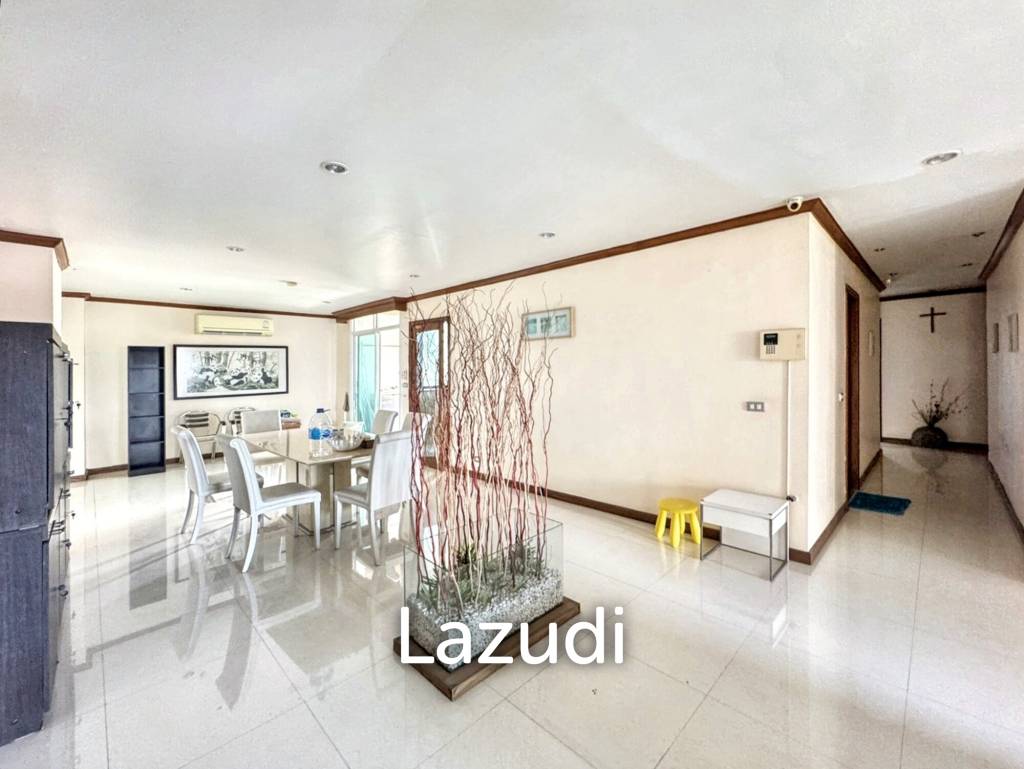 รูป 3 Bed 3 Bath 215 Sqm Condo For Sale - รูปที่ 3/9