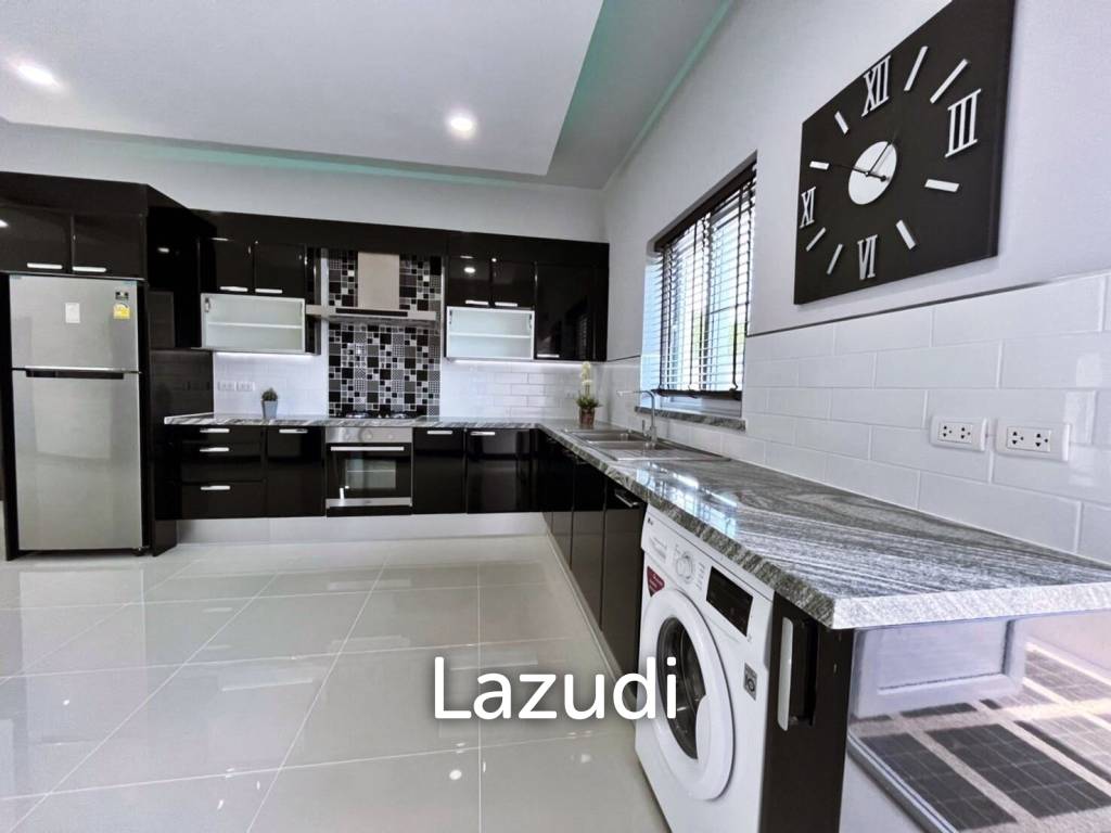picture Modern House for Sale in Bangsaray - 9/17