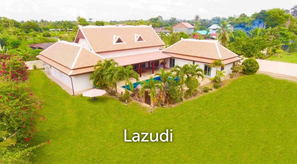 รูป 3 and a Half Rai | Land Plot with 2 Villas in Mabprachan - รูปที่ 1/7
