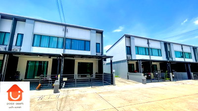 ขายทาวน์โฮม : ขายทาวน์โฮม 2 ชั้น หลังริม Pleno บางนา-วงแหวน ทาวน์โฮม 3 ห้องนอน ตกแต่งแล้ว พร้อมอยู่ ใกล้เมกา บางนา ราคาต่อรองได้!