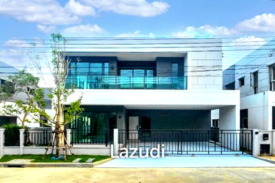 Houses for sale Suwannaphum International Airport : 4 Bedroom 5 Bathroom 260 SQ.M. at Centro Bangna