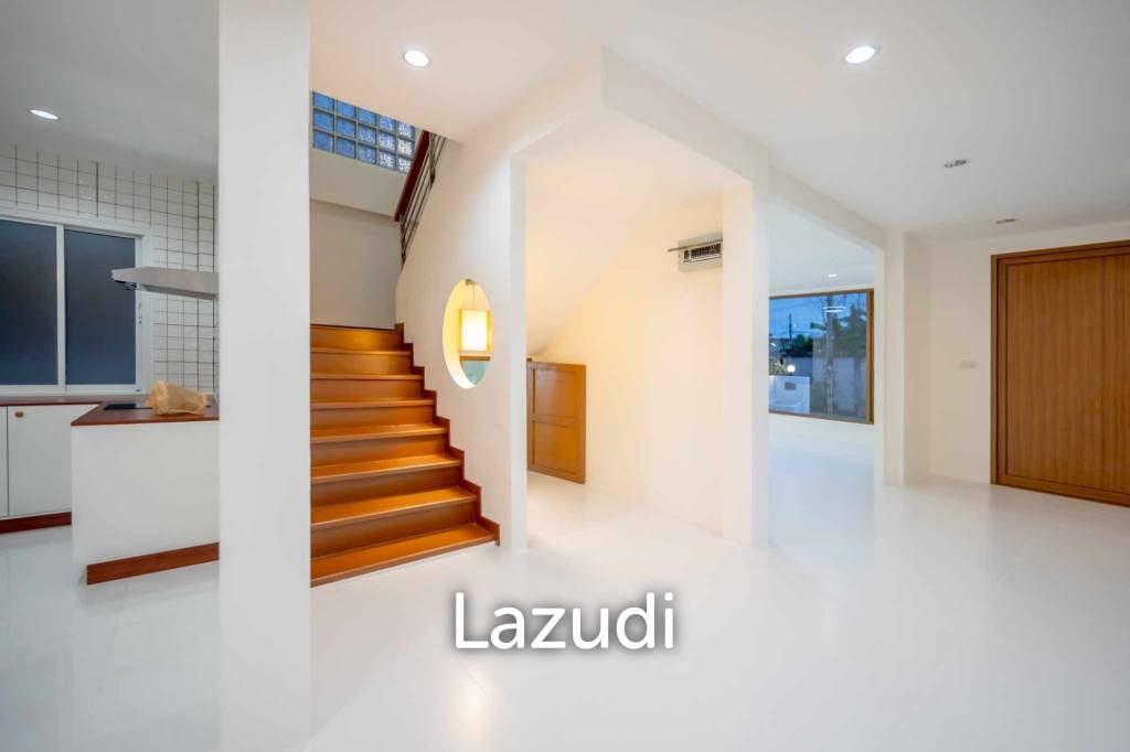 picture 3 Beds 3 Baths 200 SQ.M. 2-Storey House - 7/19