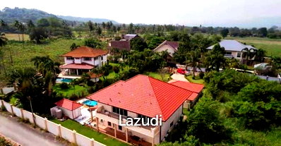 Houses for sale Khao Chi Chan : Bangsaray House on 1Rai Land for Sale