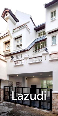 Townhouses for sale BTS Ladphrao Intersection : 5 Bedroom 6 Bathroom 400 SQ.M Busarakum place
