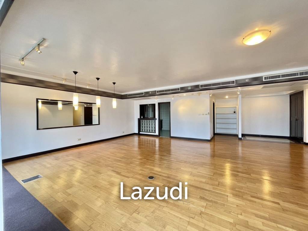 picture 3 Bed 3 Bath 317 SQ.M All Season Mansion - 3/30