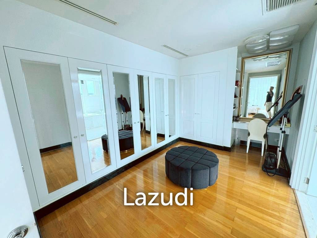 รูป 4 Bed 4 Bath 355 SQ.M Royce Private Residences - รูปที่ 6/30