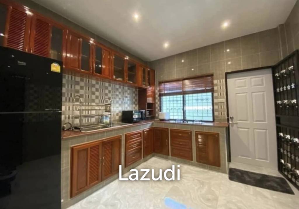 รูป 3 Beds 2 Baths 200 SQ.M. Eakmongkol Village Pattaya - รูปที่ 6/12