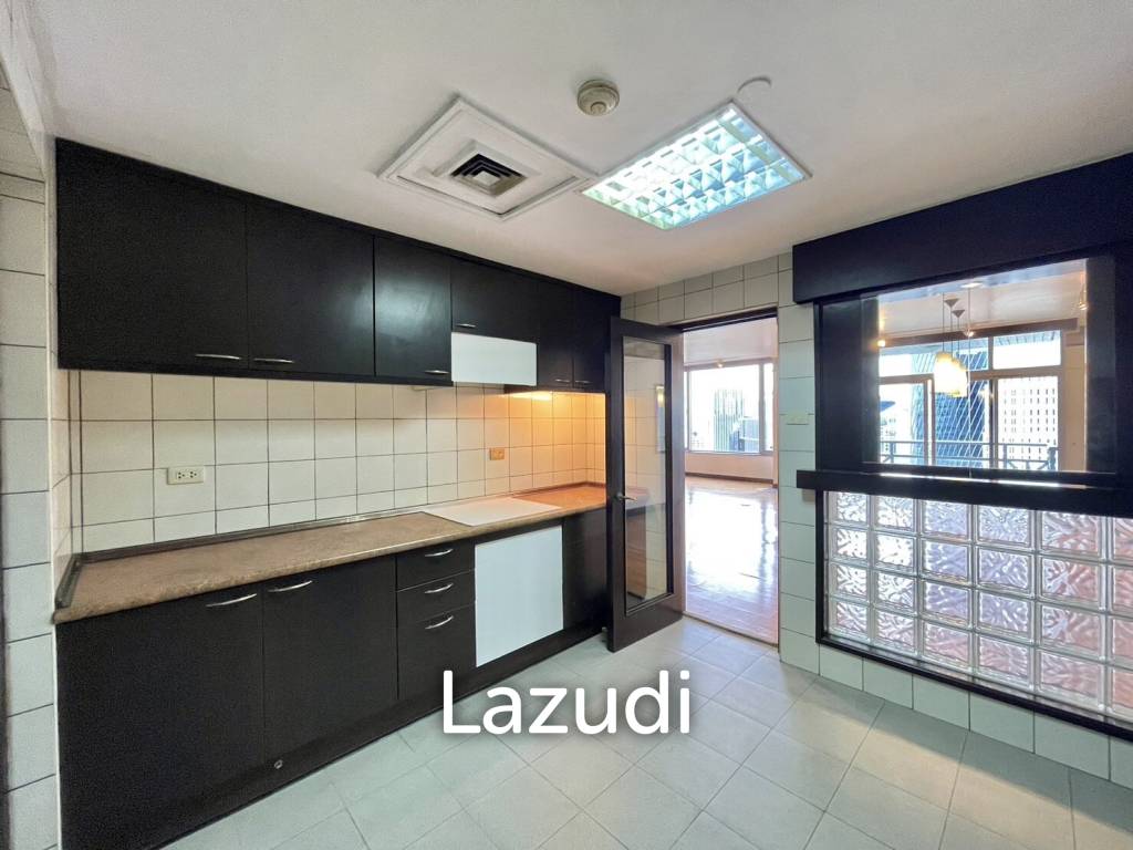 picture 3 Bed 3 Bath 317 SQ.M All Season Mansion - 24/30
