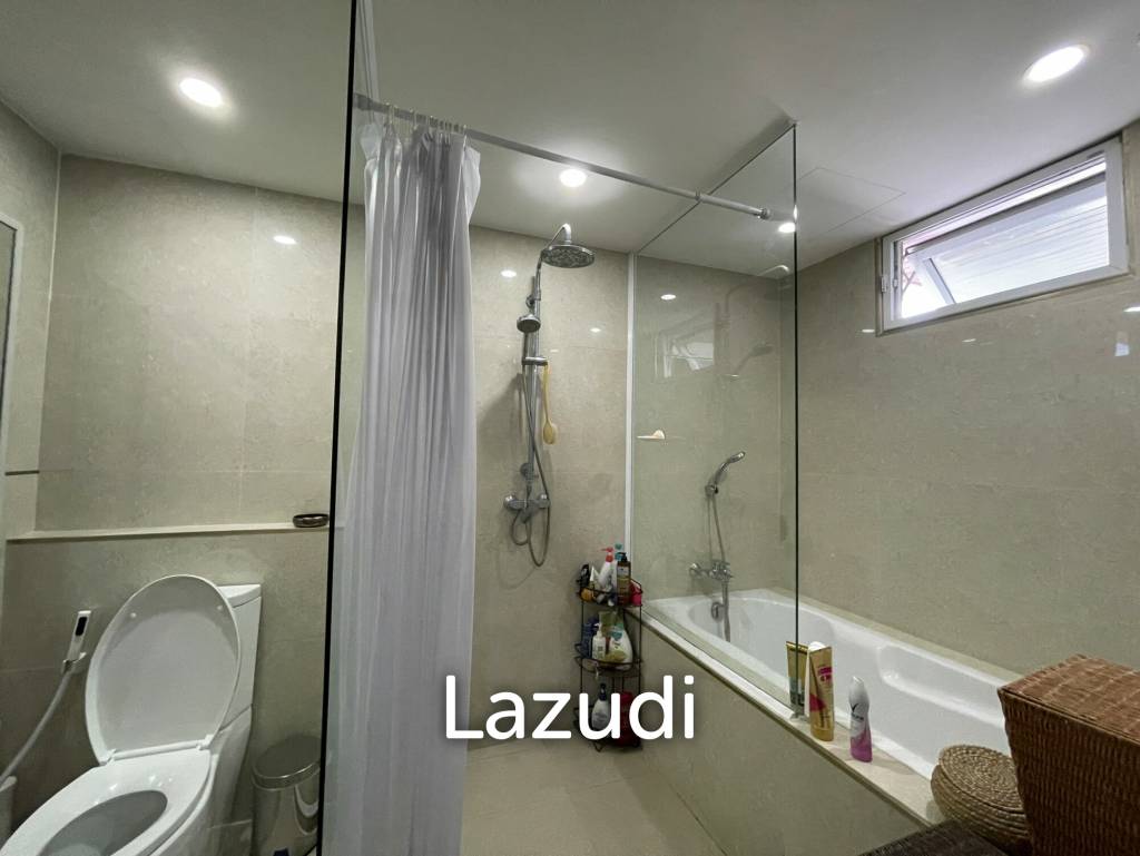รูป 3 Bedroom 4 Bathroom 319 SQ.M Oriental Towers - รูปที่ 8/20