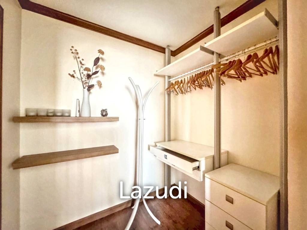 รูป 3 Bed 3 Bath 215 Sqm Condo For Sale - รูปที่ 6/9