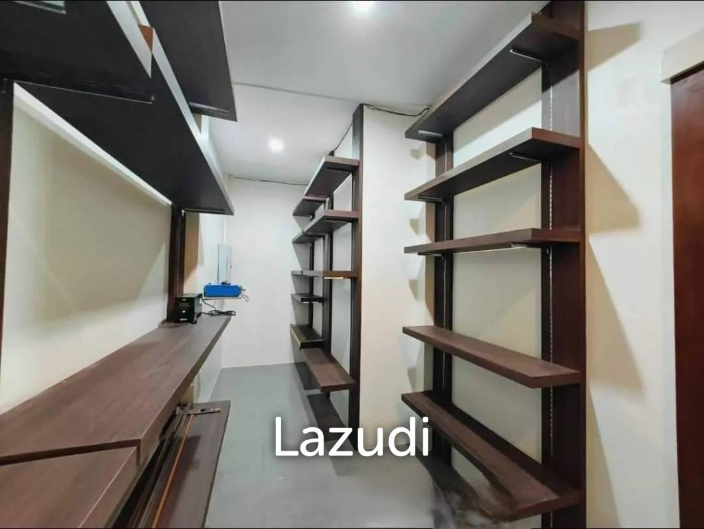 picture Newly Renovated 3-Bedroom House In Ratsada, Phuket - 4/9
