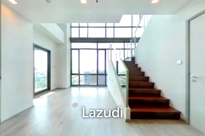 Condos for sale : 2 Bed Duplex  2 Bath  83.59 SQ.M. Whizdom Avenue Ratchada - Ladprao